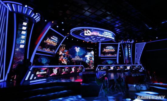 他不仅在外 他不仅在外