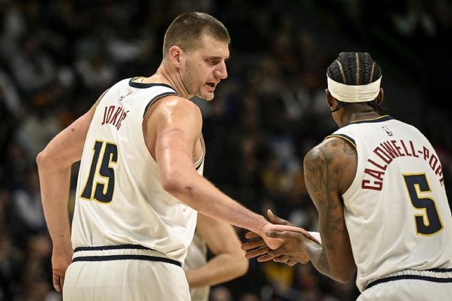 裁判和观众 裁判和观众